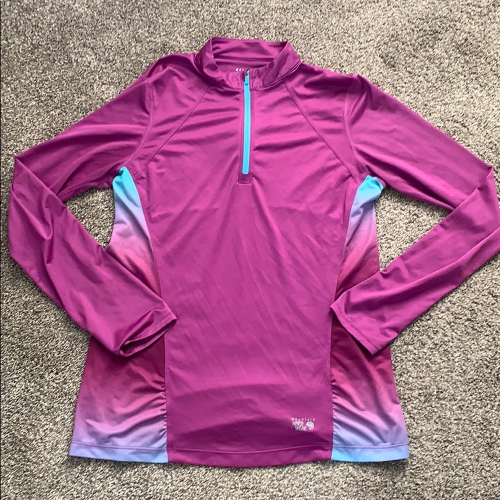Mountain hardware active shirt sz large